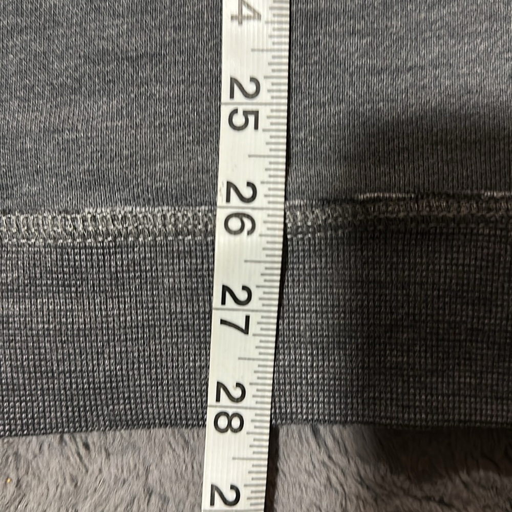 Abercrombie & Fitch crewneck - Picture 9 of 9